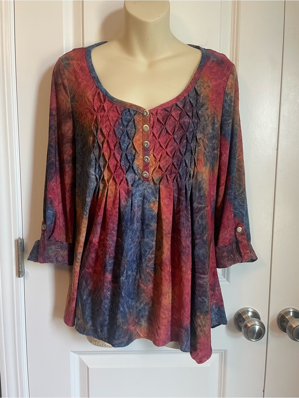New Directions Petite Gemstone Watercolor Roll Up Sleeve Top Medium